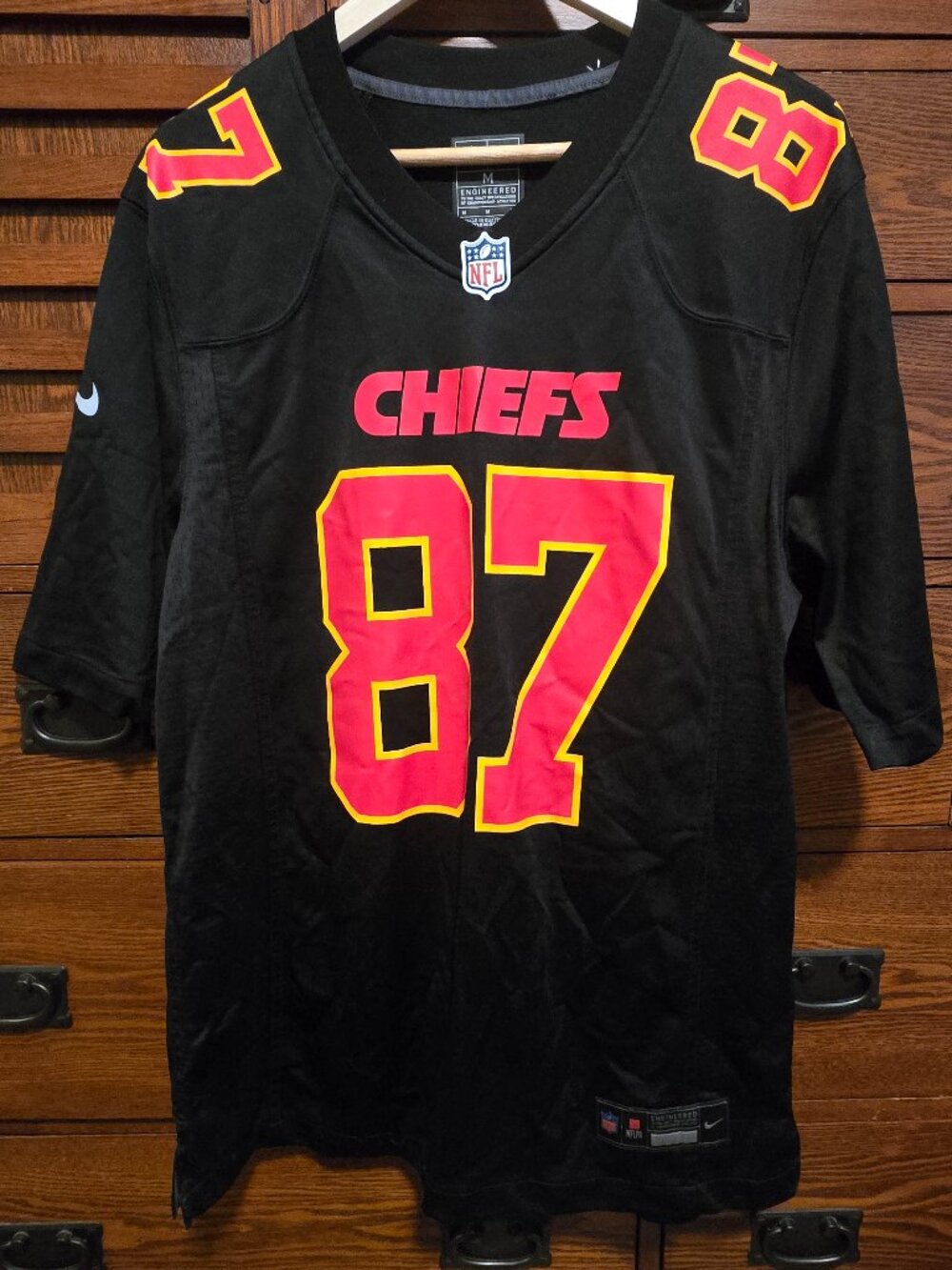 NIKE MEN'S M TRAVIS KELCE CHIEFS CARBON BLACK FASHION GAME JERSEY